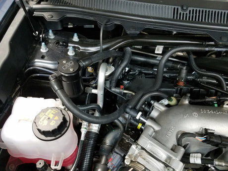 Séparateur d'huile côté passager J&amp;L 10-19 Ford Flex EcoBoost V6 3.0 - Anodisé noir