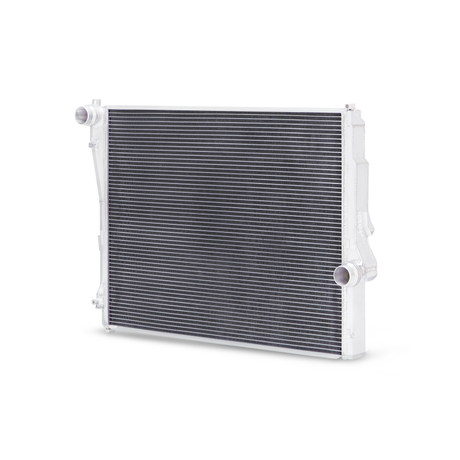 Radiateur en aluminium hautes performances Mishimoto 99-06 pour BMW 323i/323i/328i/330i