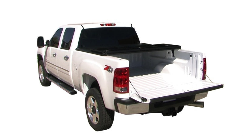 Tonno Pro 04-15 Nissan Titan 5,5 pieds (avec kit de chenilles utilitaires 42-498) Couvre-caisse rigide pliable