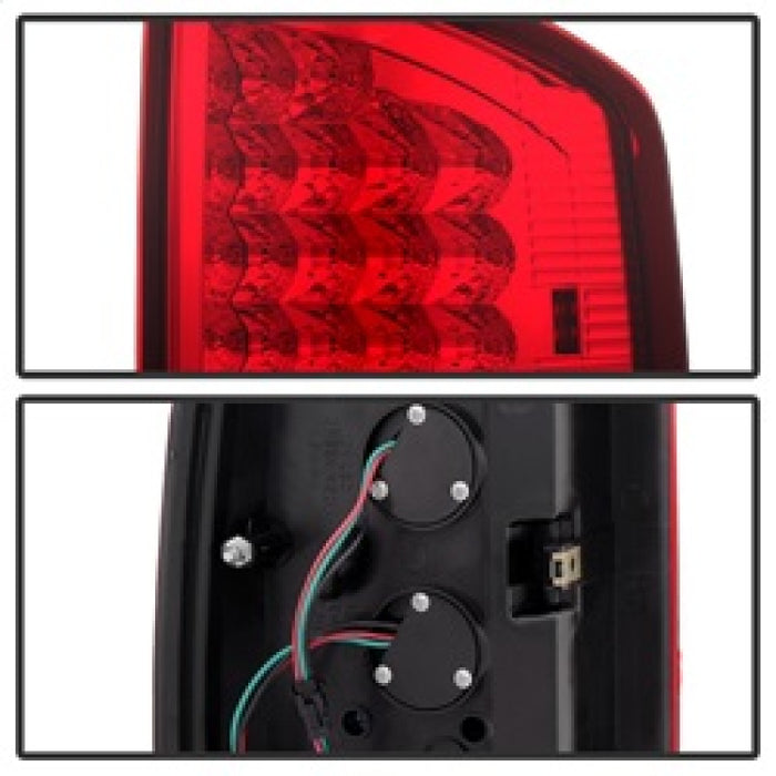 Feu arrière LED Xtune Dodge Ram 02-06 1500 / Ram 2500/3500 03-06 Rouge clair ALT-JH-DR02-LED-RC