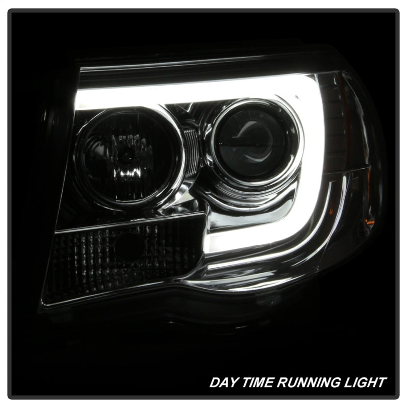 Phares de projecteur Spyder Toyota Tacoma 05-11 - Barre lumineuse DRL - Chrome PRO-YD-TT05V2-LB-C
