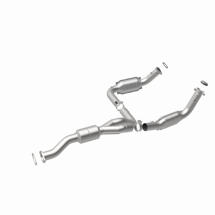 Magnaflow Conv DF 2011-2012 EXPRESS 2500 6,0 L Soubassement de caisse 6,0 L