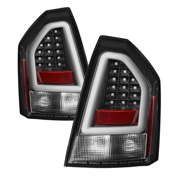 Feux arrière à LED Spyder Chrysler 300 05-07 V2 - Noir ALT-YD-CHR305V2-LED-BK