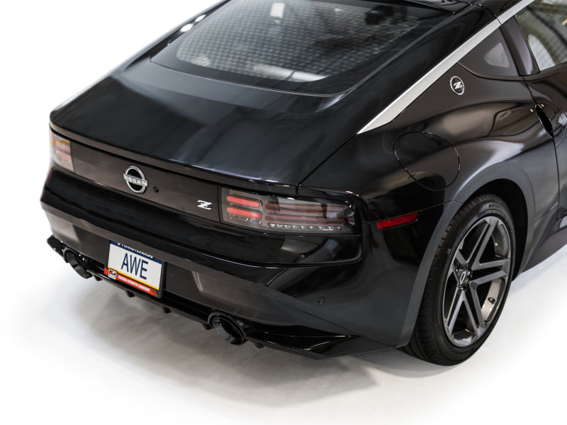 Système d'échappement Catback AWE 2023 Nissan Z RZ34 RWD Touring Edition avec embouts noirs diamantés