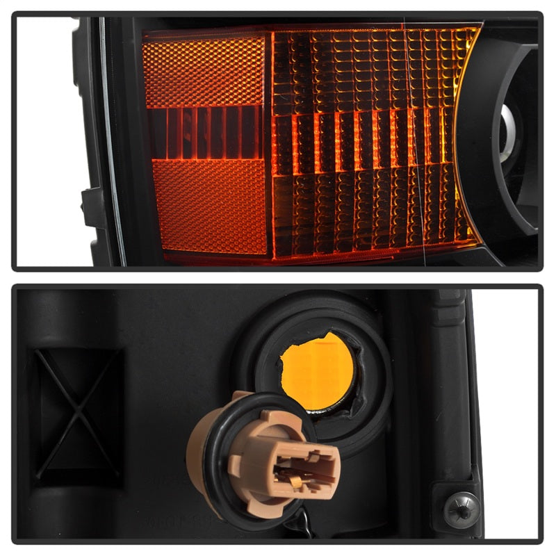 Phares halogènes de style OEM xTune 14-15 GMC Sierra 1500 – Noir (HD-JH-GS14-AM-BK)