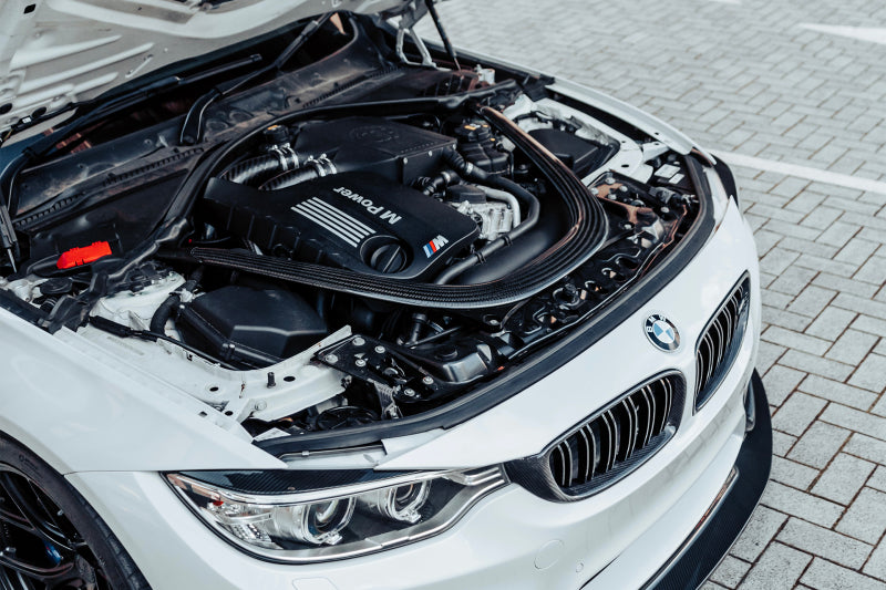 Refroidisseur d'air de suralimentation à montage supérieur CSF 2014+ pour BMW M3/M4 (F8X) - Noir froissé