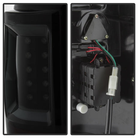 Feu arrière Spyder Ford F150 04-08 Styleside V2 - LED - Fumée noire ALT-YD-FF15004V2-LBLED-BSM