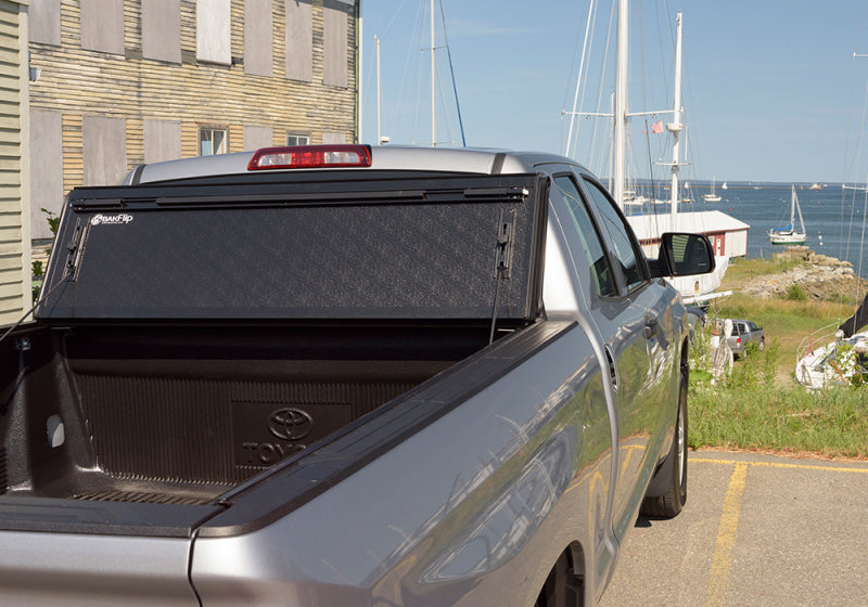 Cabine d'accès Toyota Tundra BAK 00-06 avec lit de 6 pi 4 po BAKFlip G2