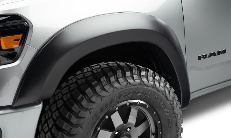 Bushwacker 19-22 Ram 1500 (sauf Rebel/TRX) 67,4 et 76,3 pouces Extensions d'ailes de benne 4 pièces - Solide noir