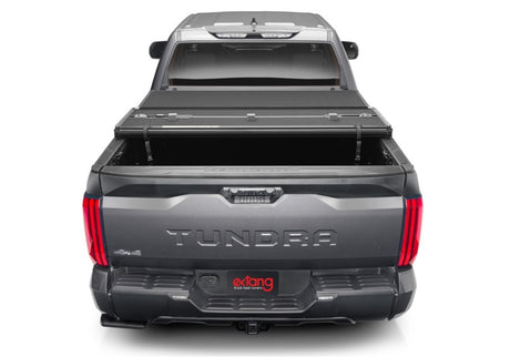 Extang 14-22 Toyota Tundra avec système de rails (caisse de 6 pi 7 po) ALX à pliage solide