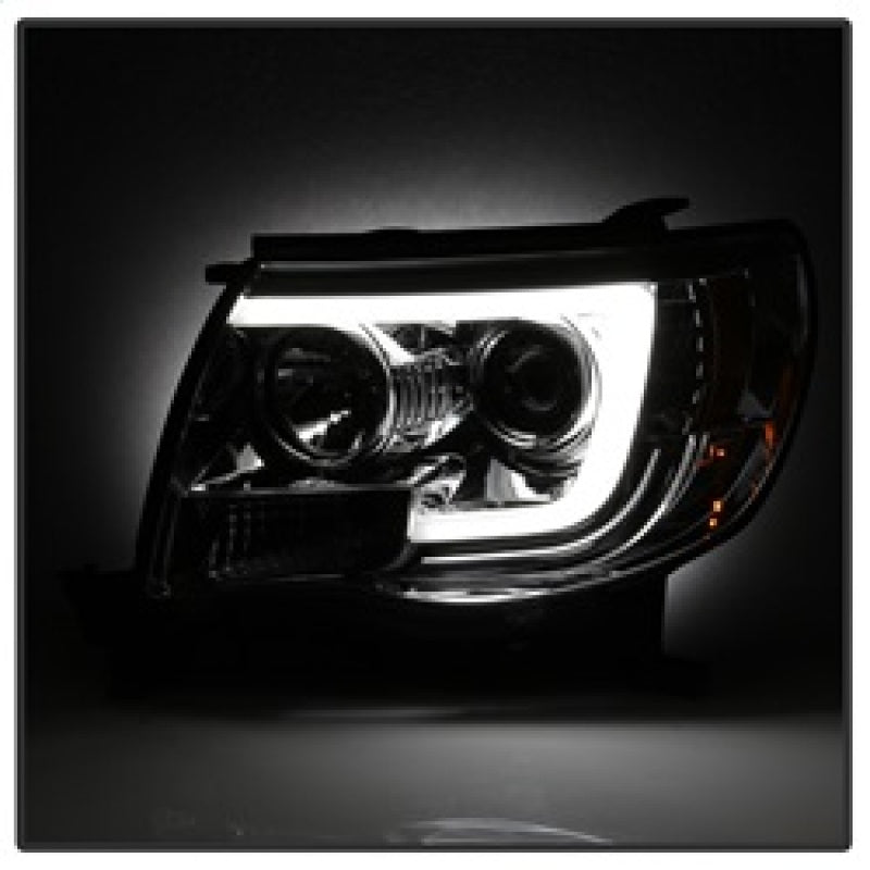 Phares de projecteur Spyder Toyota Tacoma 05-11 - Barre lumineuse DRL - Chrome PRO-YD-TT05V2-LB-C