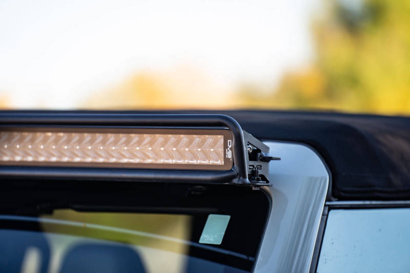 Support de barre lumineuse LED droite DV8 Offroad 21-22 Ford Bronco 52 pouces