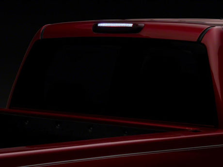 Troisième feu stop à LED Raxiom 07-14 Chevrolet Silverado Axial Series - Rouge