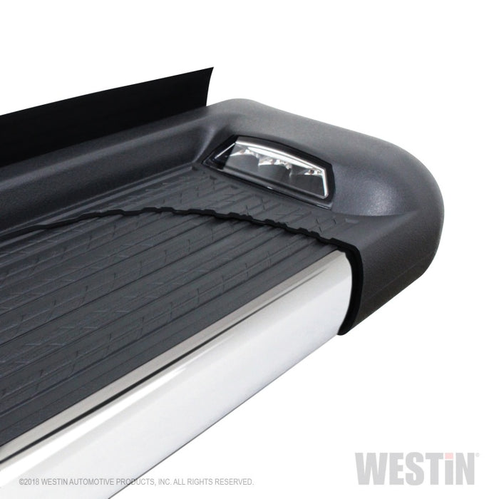 Marchepieds Westin SG6 LED 68,4 po - Poli