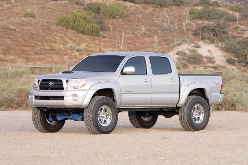 Fabtech 05-14 Toyota Tacoma 4WD/2WD 6 Lug Modèles 6 pouces Perf Sys avec Dlss 2.5 C/Os et Rr Dlss