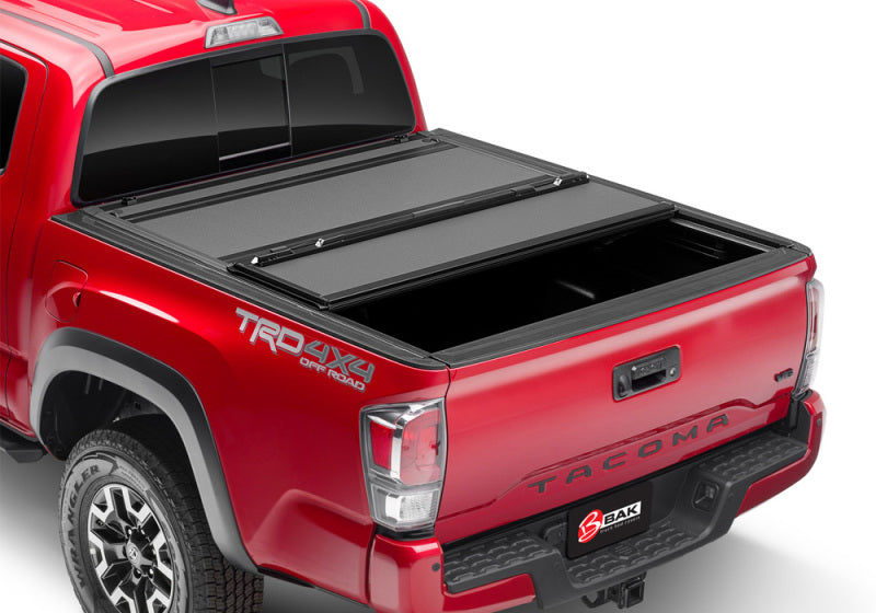 Toyota Tacoma BAK 16-20, caisse de 6 pieds, finition mate BAKFlip MX4