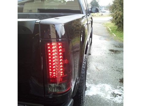 Spyder GMC Sierra 07-13 (pas 3500 Dually 4 roues arrière) Feux arrière à LED Rouge Clair ALT-YD-GS07-LED-RC