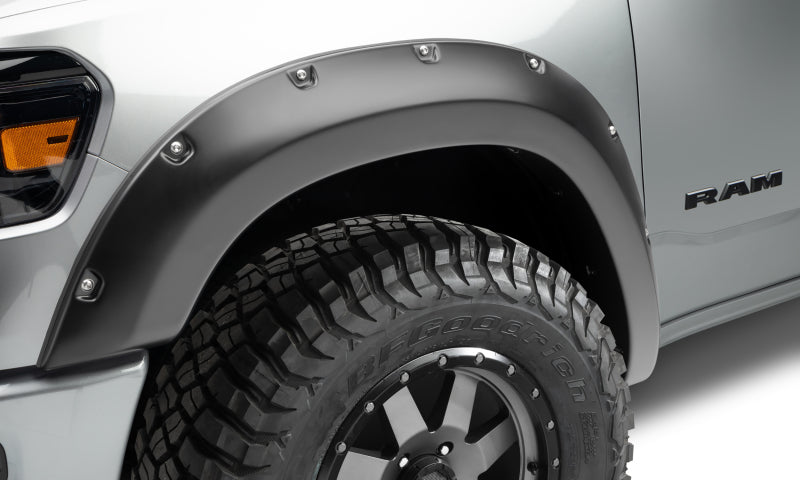 Élargisseurs avant Bushwacker 19-22 Dodge Ram 1500 Pocket Style 2 pièces - Noir