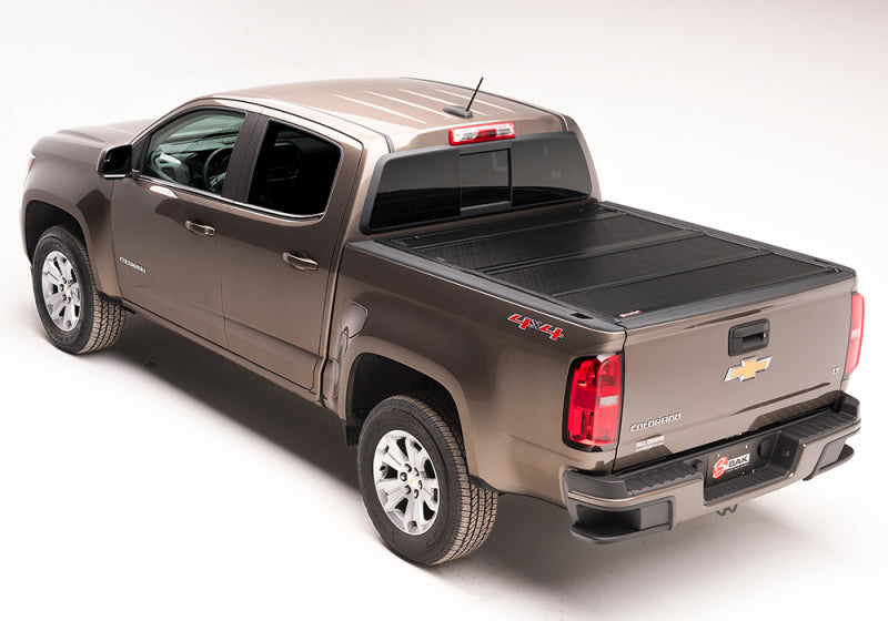 BAK 2023+ Chevy Colorado Crew Cab 5 pieds 2 pouces BAKFlip F1