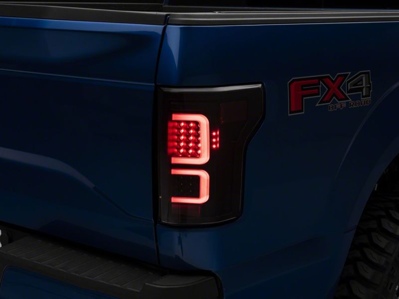 Feux arrière à LED Raxiom 15-17 Ford F-150 G3 - Boîtier noir (lentille transparente)