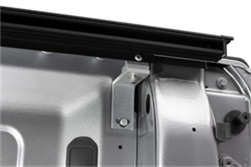 Roll-N-Lock 2019 Chevrolet Silverado 1500 XSB 68-3/8in A-Series Retractable Tonneau Cover