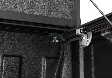 Housse de caisse UnderCover 03-20 pour Dodge Ram 1500/2500 (sans Rambox) 6,4 pieds Ultra Flex - Finition noir mat