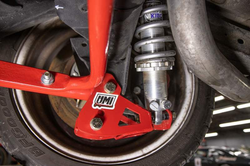 Kit de suspension arrière à ressorts hélicoïdaux UMI Performance 64-72 GM A-Body avec boulon de relocalisation du bras de commande