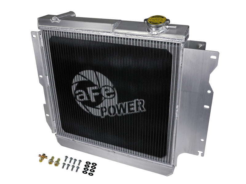 Radiateur tubulaire et à ailettes en aluminium aFe BladeRunner Street Series pour Jeep Wrangler (TJ) L6-4.0L