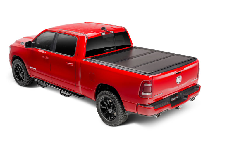 UnderCover 09-18 Ram 1500 (sans Rambox) (19+ Classic) Housse de caisse Ultra Flex de 5,7 pieds - Finition noir mat