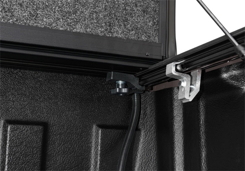 Housse de caisse UnderCover 19-20 Ram 1500 5,7 pi Ultra Flex - Finition noir mat