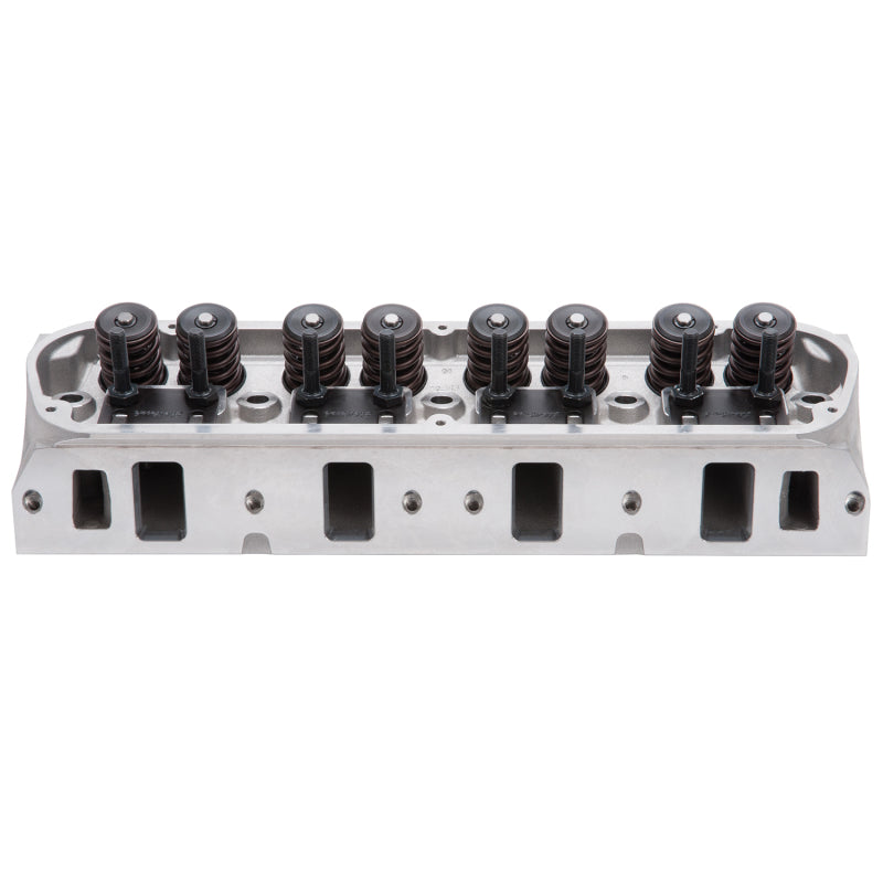 Culasses Edelbrock E-Street SB-Ford avec soupapes d'admission de 1 90 po, emballées complètement par paires