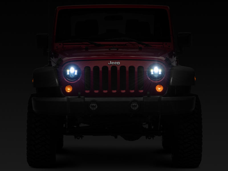 Phares à LED Daymaker de la série Axial Jeep Wrangler TJ/JK de Raxiom 97-18 - Boîtier noir (lentille transparente)