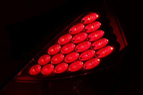 ANZO 2003-2005 Nissan 350Z Feux arrière à LED Rouge