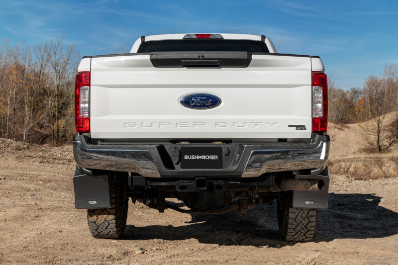 Garde-boue arrière Bushwacker 17-20 Ford F-250/F-350 Trail Armor (convient aux élargisseurs de style poche)