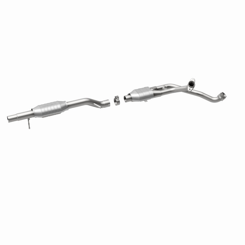 MagnaFlow Conv DF 87-93 Ford Bronco 4,9 L / 87-95 F-150/F-250 (sans SD)/F-350 (sans SD) PU 4,9 L (CA)
