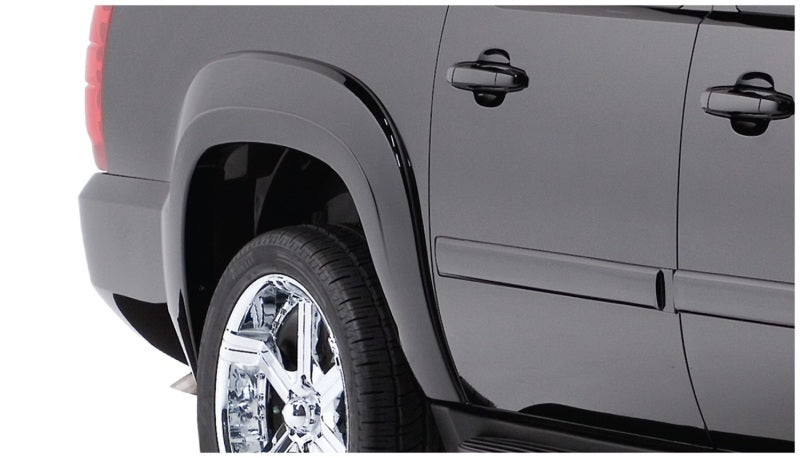 Bushwacker 07-14 Chevy Suburban 1500 OE Style Flares 4pc Ne convient pas à LTZ - Noir