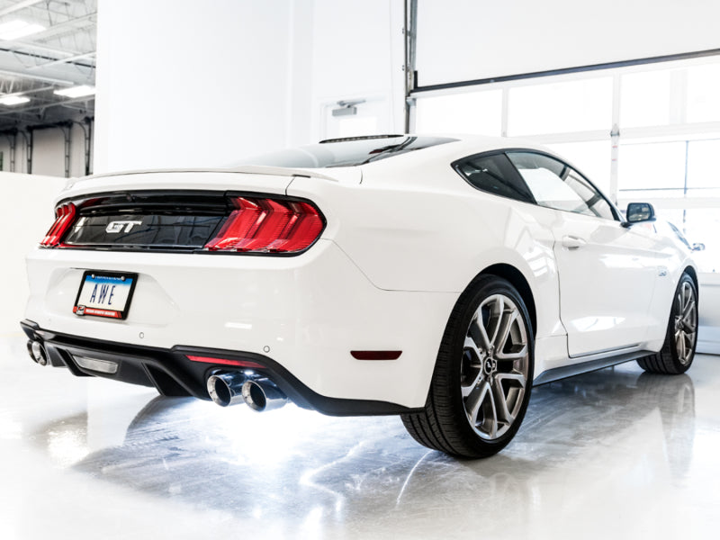 Échappement Cat-back AWE Tuning 2018+ Ford Mustang GT (S550) - Track Edition (Quad Chrome Silver Tips)