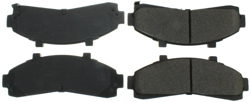 Plaquettes de frein sport StopTech avec cales et matériel - Avant