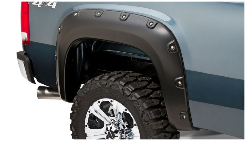 Bushwacker 07-10 GMC Sierra 3500 Fleetside Boss Pocket Style Flares 4pc Excludes Dually - Black