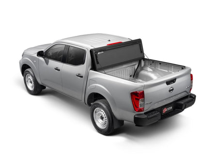 Nissan Frontier 2022 BAKFlip MX4 avec caisse de 6 pieds et finition mate