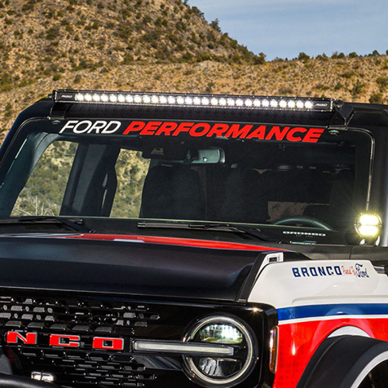 Bannière de pare-brise Ford Racing Ford Performance Bronco - Blanc/Rouge