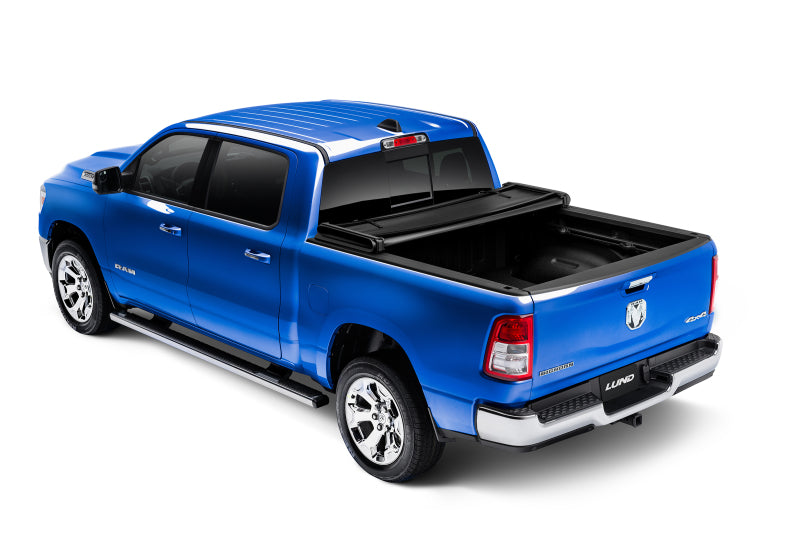 Lund 05-12 Dodge Dakota (6.5ft. Bed w/o Utility TRack) Genesis Elite Tri-Fold Tonneau Cover - Black