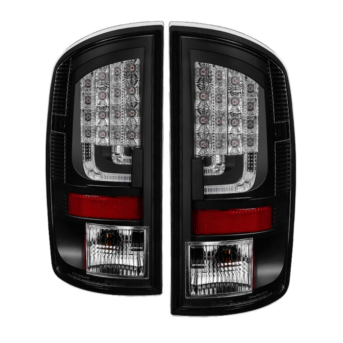 Feu arrière à DEL Spyder Dodge Ram 02-06 1500 Version 2 - Noir ALT-YD-DRAM02V2-LED-BK