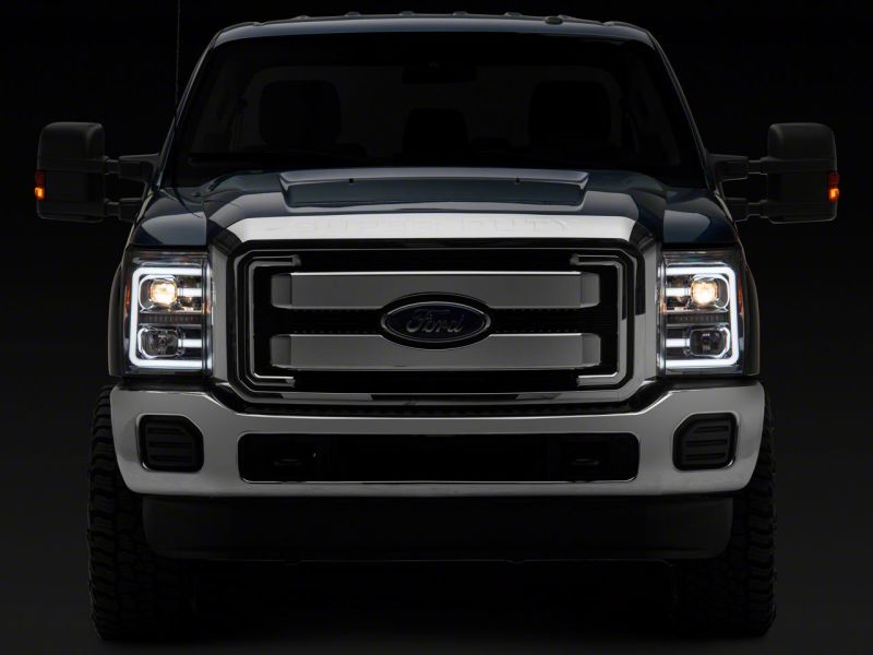 Phares de projecteur à LED Raxiom 11-16 Ford F-250 Super Duty - Boîtier chromé (lentille transparente)