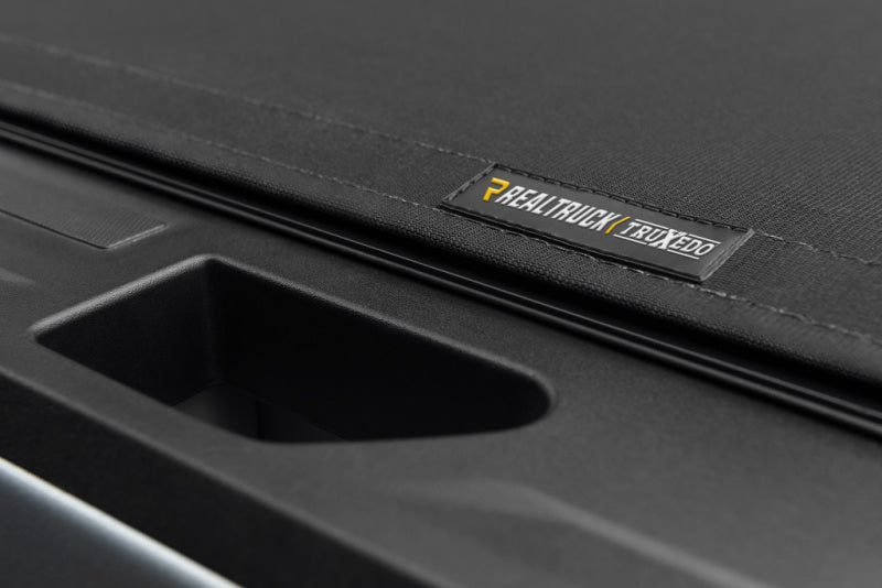 Couvre-caisse Truxedo Pro X15 pour GMC Canyon / Chevrolet Colorado 2023 de 5 pi 2 po - Noir mat