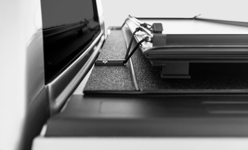 Boîte LOMAX Stance Hard Cover 16-22 Toyota Tacoma 6 pieds (sans couverture rigide d'origine) - Black Diamond Mist