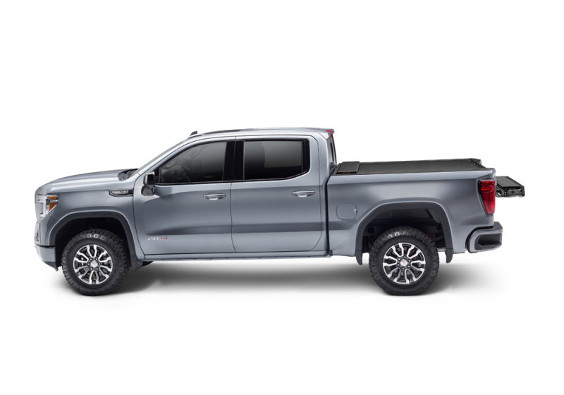 Couvre-caisse rétractable Roll-N-Lock 2019 pour Chevrolet Silverado 1500 et GMC Sierra 1500 de 96,5 po de la série M