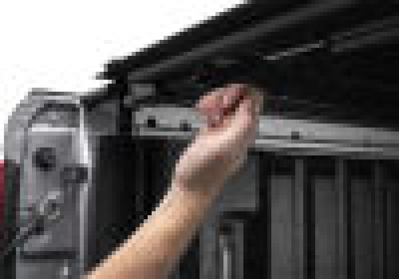 Dodge Ram BAK 12-18 (Classic 19-21) avec couvre-caisse Ram Box Revolver X4s de 6,4 pieds (nouveau style de carrosserie 2020)