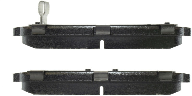 Plaquettes de frein sport StopTech avec cales et matériel