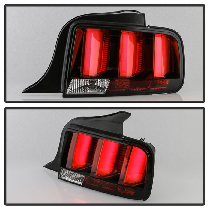 Feux arrière à LED Spyder 05-09 Ford Mustang (barre lumineuse rouge) - Noir ALT-YD-FM05V3-RBLED-BK